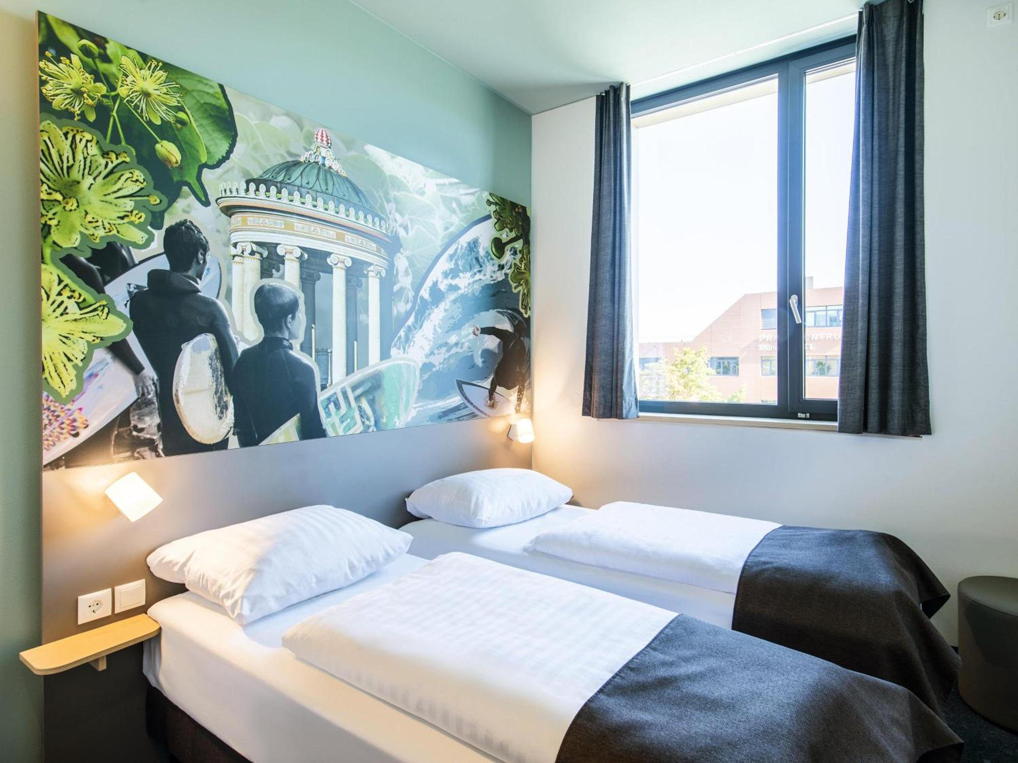B&B Hotel Muenchen-Trudering Bagian luar foto