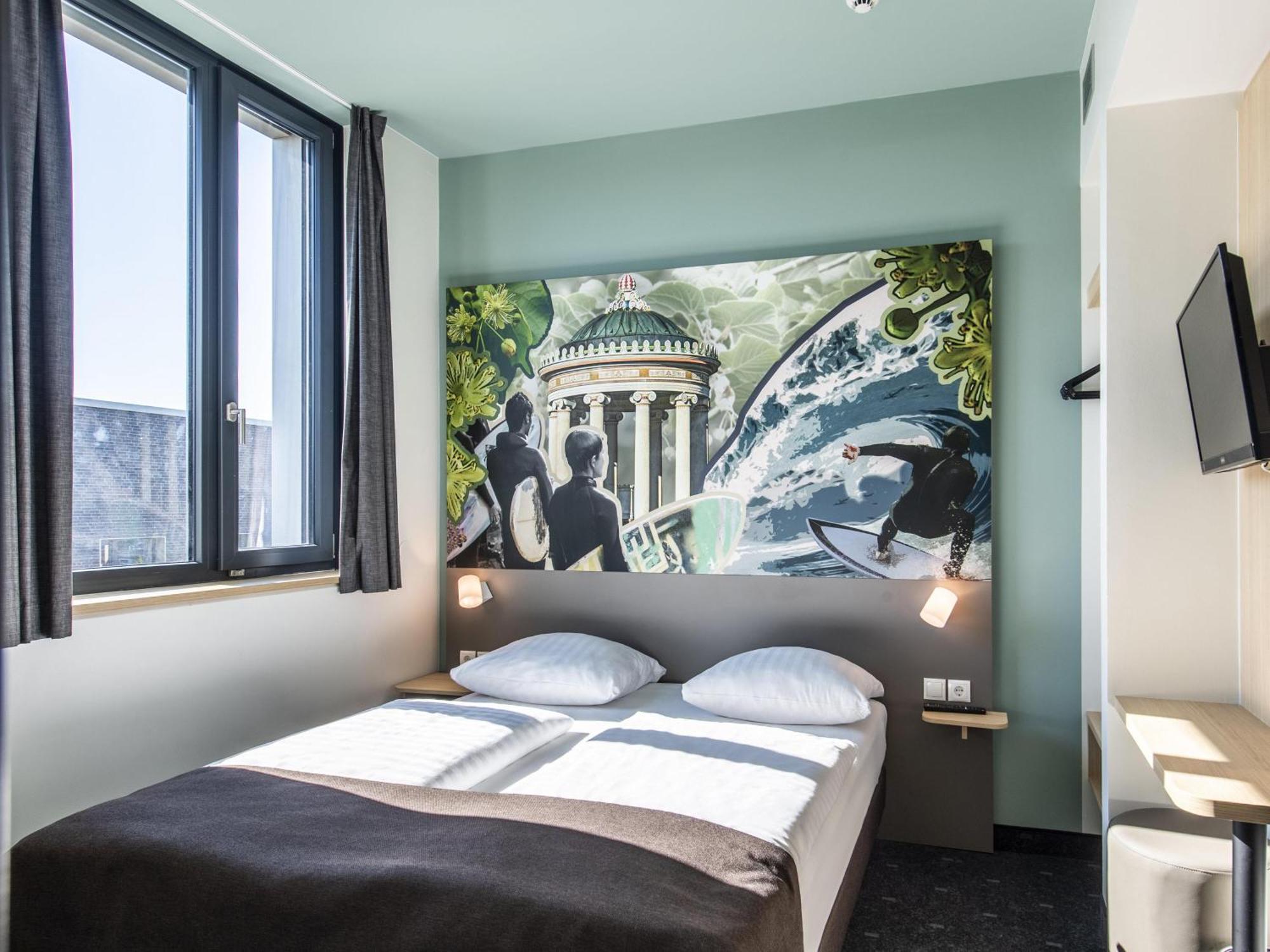 B&B Hotel Muenchen-Trudering Bagian luar foto